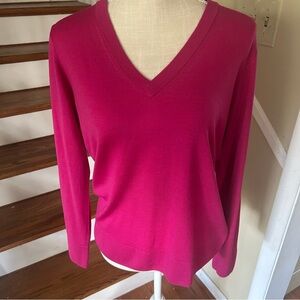 Brooks Brothers Women’s Merino Wool Blend V-neck Sweater L Barbiecore Hot Pink